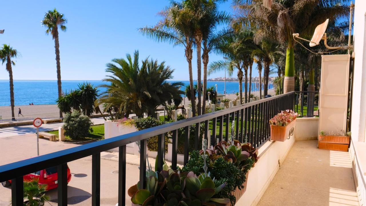 Beach Panorama Caleta Калета Де Велес Екстериор снимка