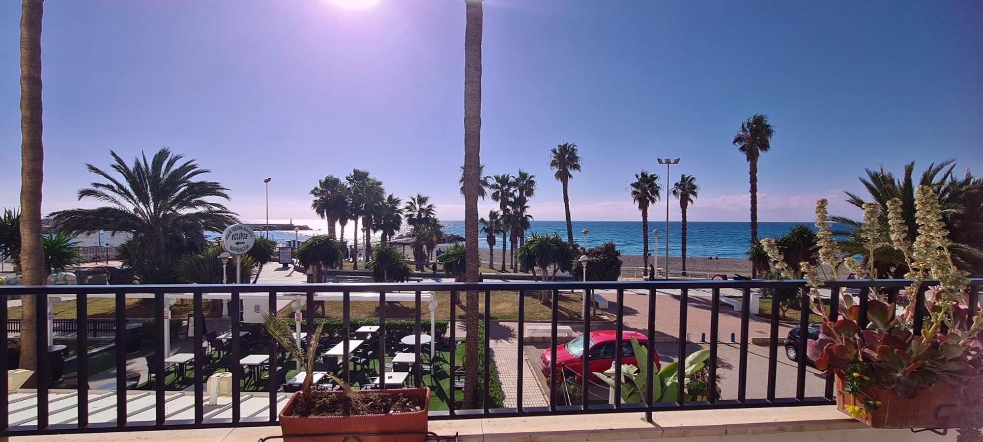 Beach Panorama Caleta Калета Де Велес Екстериор снимка